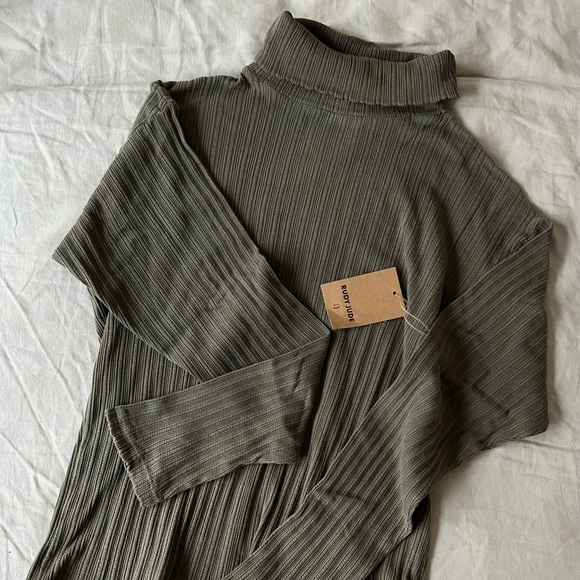 Rudy Jude Tops - NWT Rudy Jude Pointelle Turtleneck in Moss XL